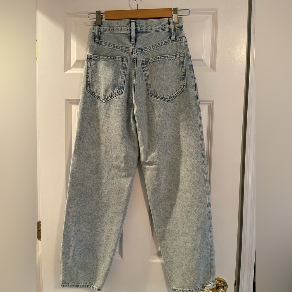 Frame ultra high rise high barrel jeans
